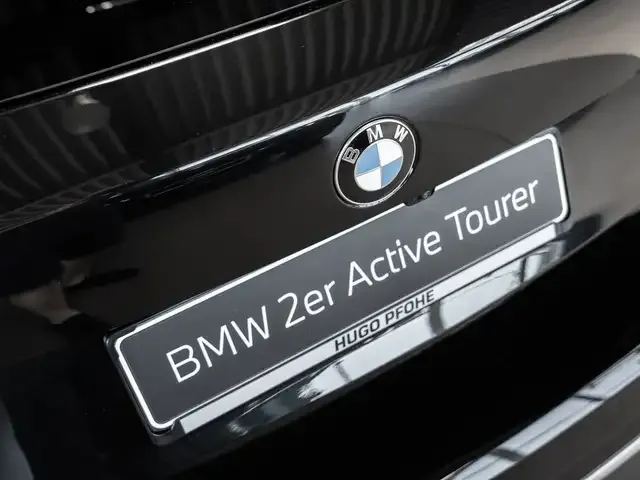 BMW 218