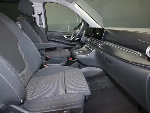 Mercedes-Benz EQV 300