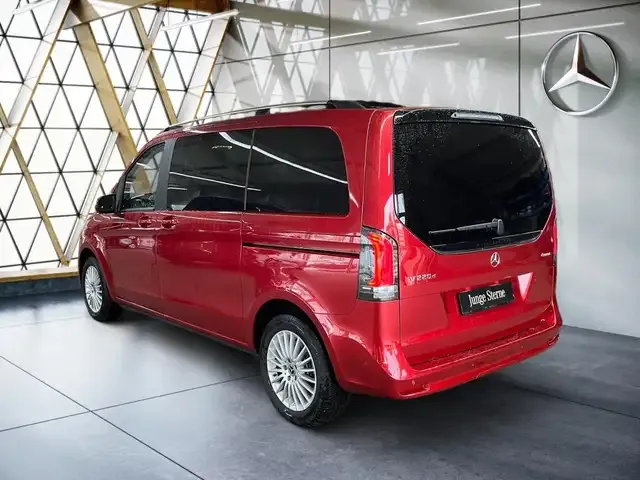 Mercedes-Benz V 220