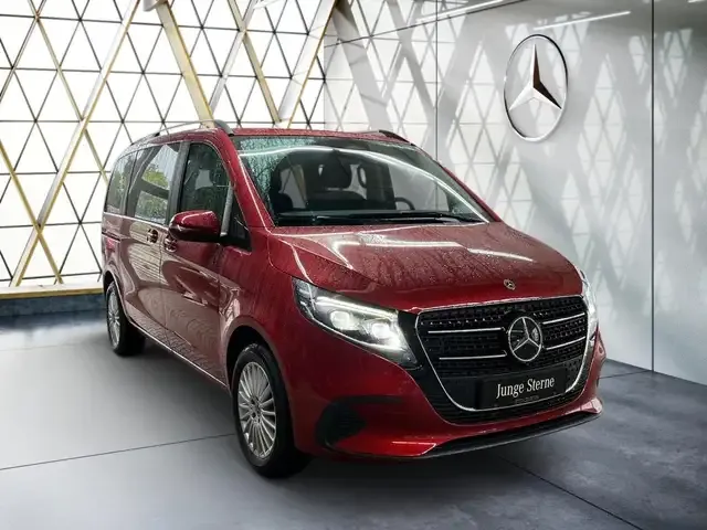 Mercedes-Benz V 220