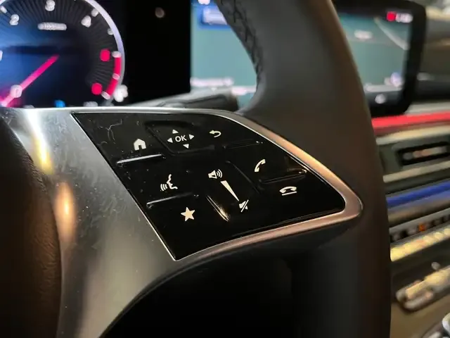 Mercedes-Benz V 220