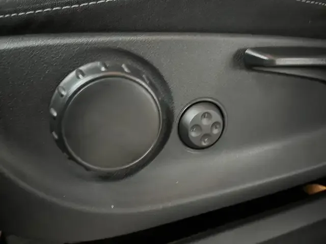 Mercedes-Benz V 220