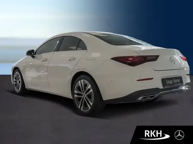 Mercedes-Benz CLA 180