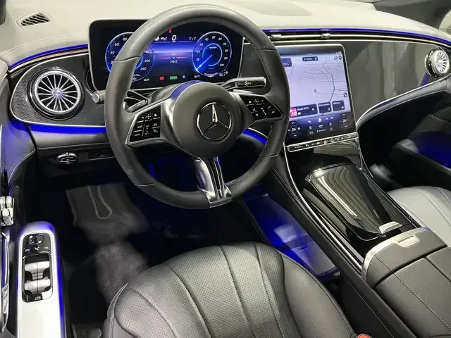 Mercedes-Benz EQE 300