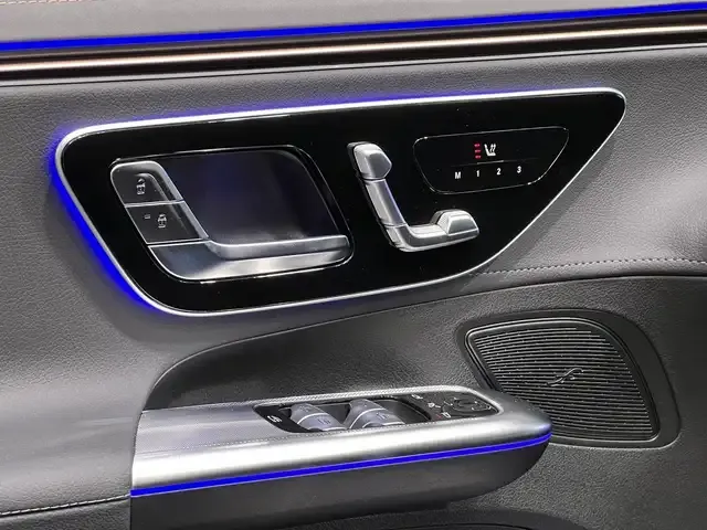 Mercedes-Benz EQE 300