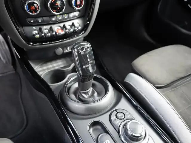 MINI Cooper Clubman