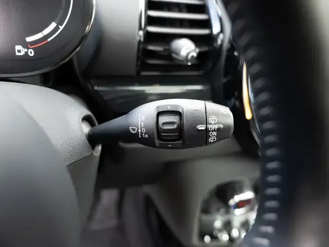 MINI Cooper Clubman