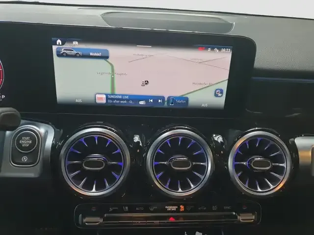 Mercedes-Benz GLB 200