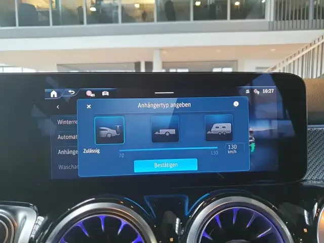 Mercedes-Benz GLB 200