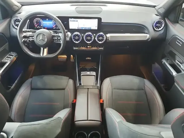 Mercedes-Benz GLB 200