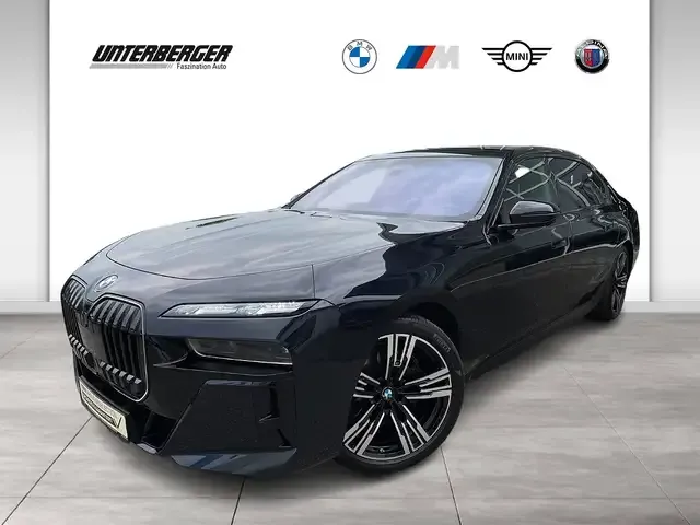 BMW 740