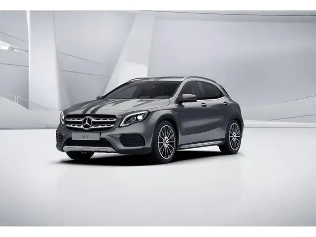 Mercedes-Benz GLA 220