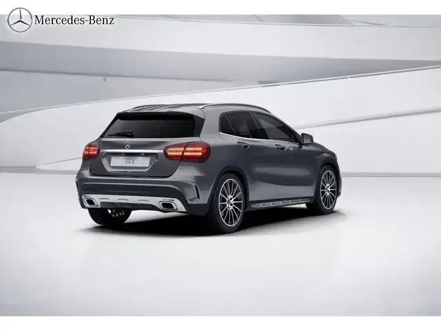 Mercedes-Benz GLA 220