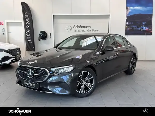 Mercedes-Benz E 200