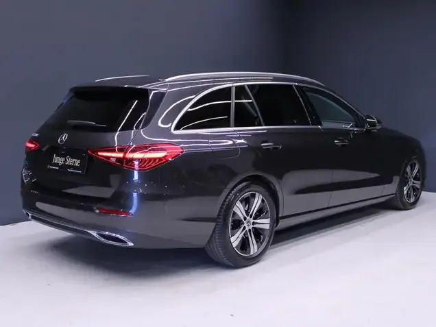 Mercedes-Benz C 220