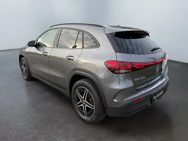 Mercedes-Benz EQA 300
