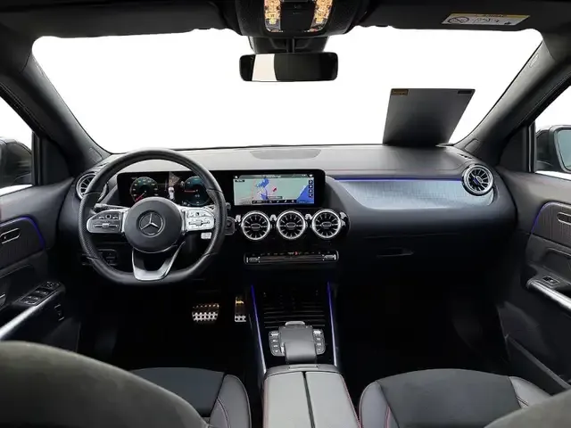 Mercedes-Benz EQA 300