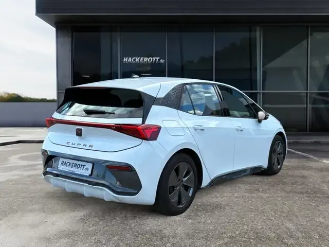 CUPRA Born