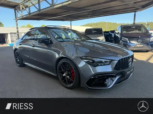 Mercedes-Benz CLA 45 AMG