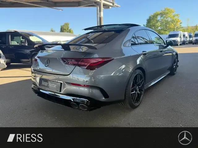 Mercedes-Benz CLA 45 AMG