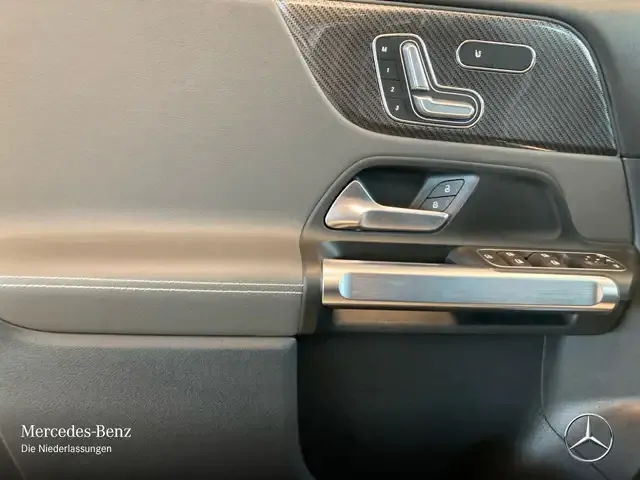 Mercedes-Benz GLB 250