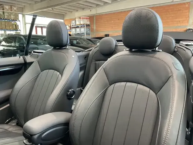 MINI John Cooper Works Cabrio