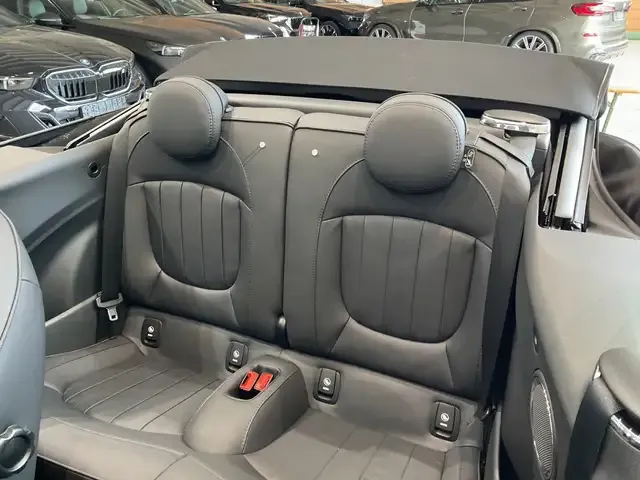 MINI John Cooper Works Cabrio