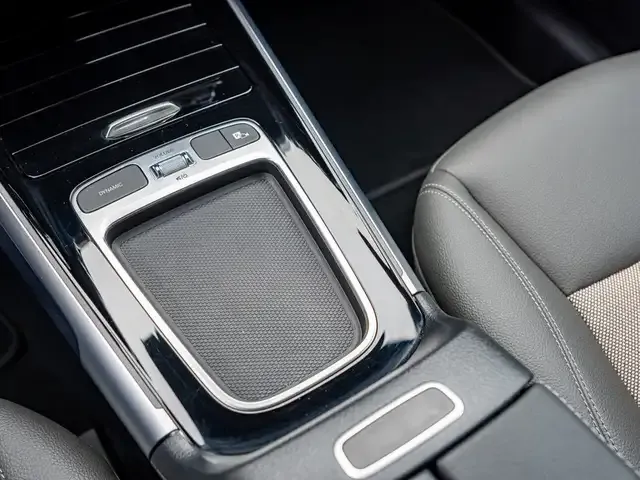 Mercedes-Benz EQB 300