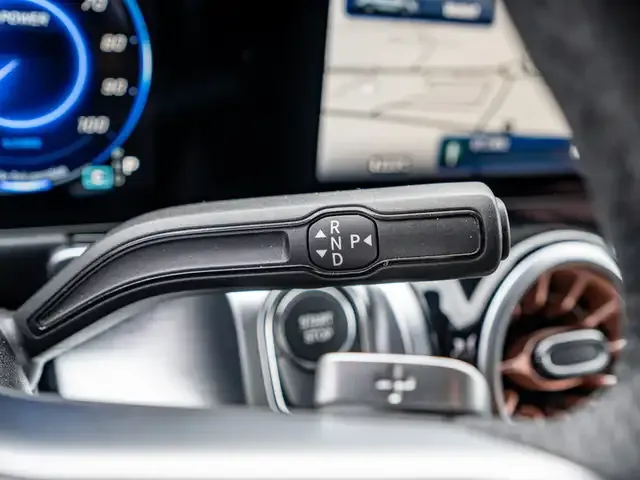 Mercedes-Benz EQB 300