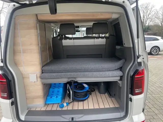 Volkswagen T6.1 California