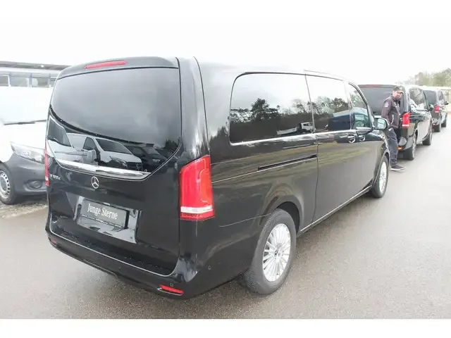 Mercedes-Benz V 300