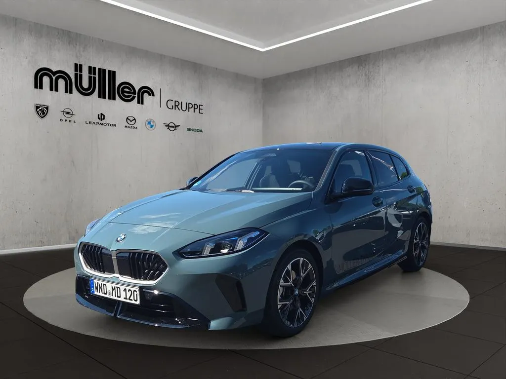 BMW 120