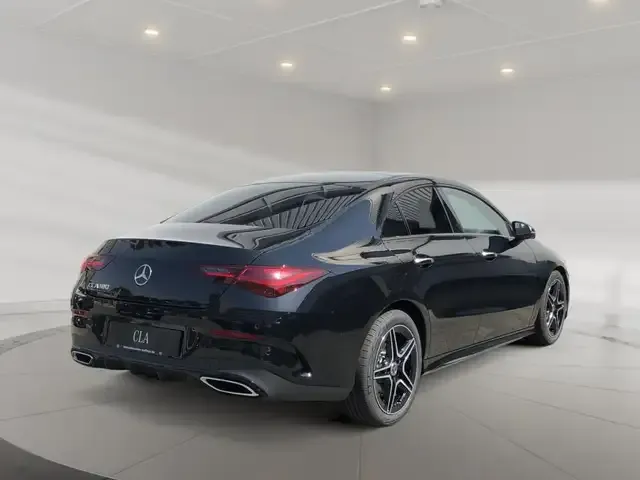 Mercedes-Benz CLA 180