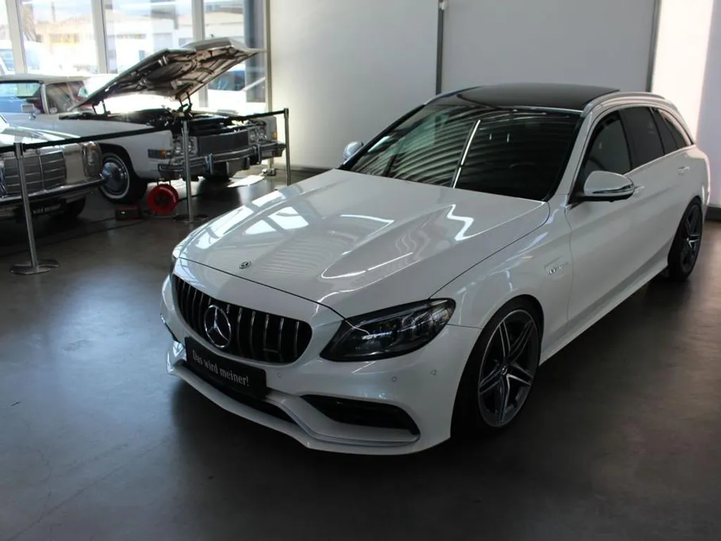 Mercedes-Benz C 63 AMG