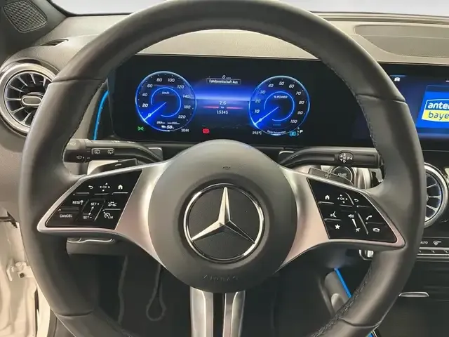 Mercedes-Benz EQB 350