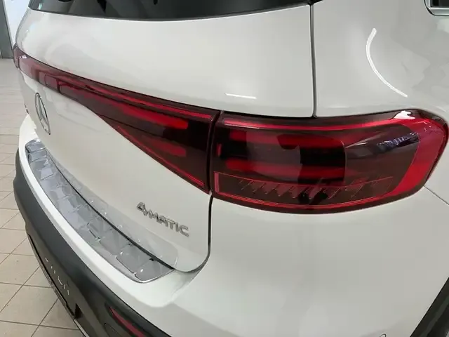Mercedes-Benz EQB 350