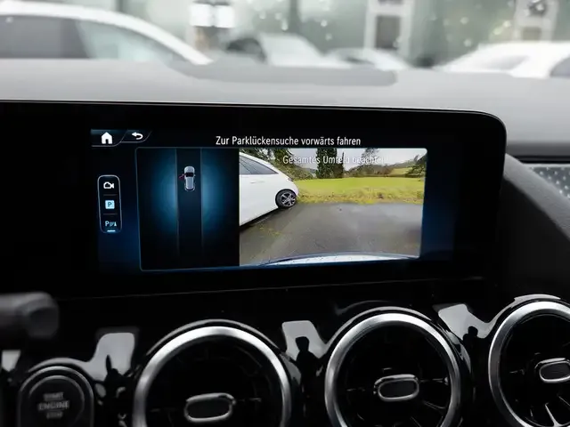 Mercedes-Benz GLA 180