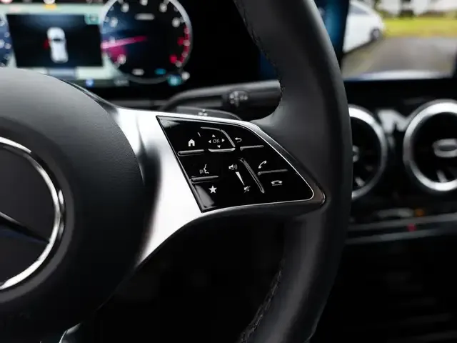 Mercedes-Benz GLA 180