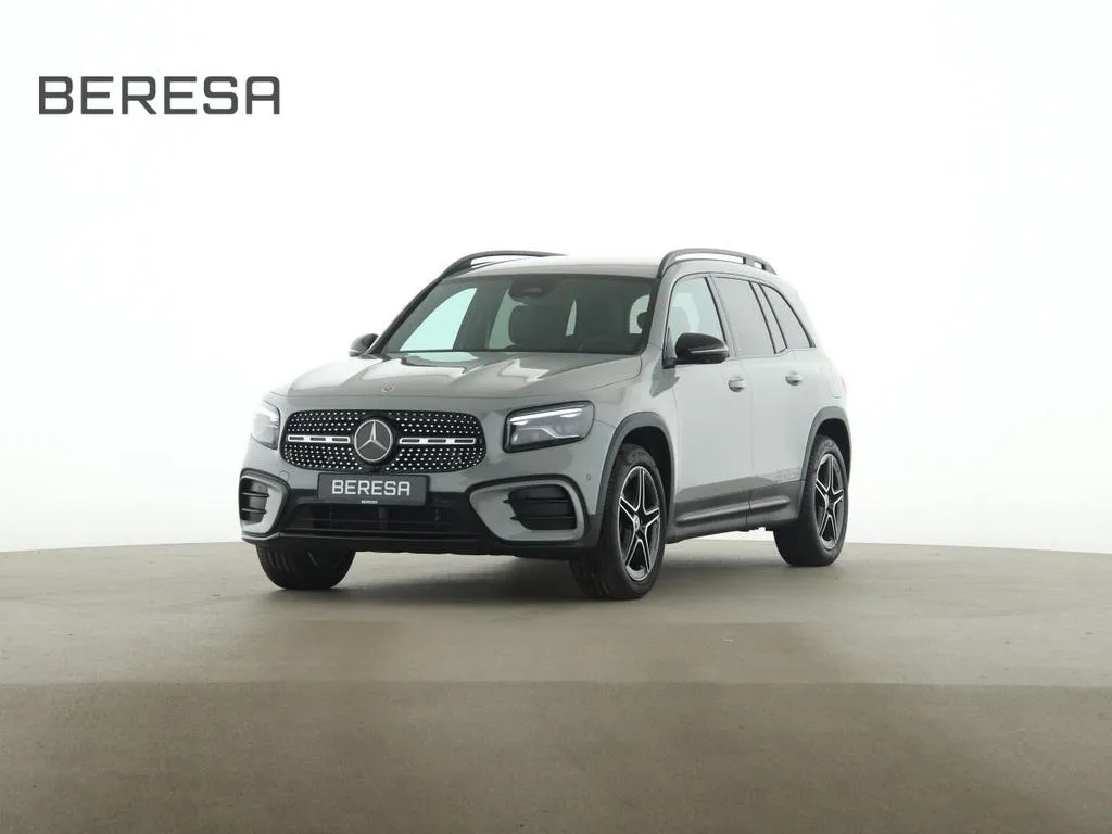Mercedes-Benz GLB 200