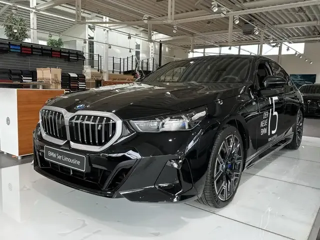 BMW i5
