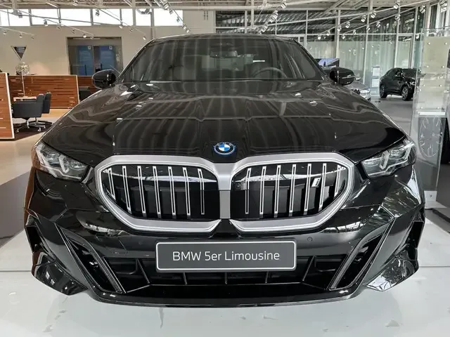 BMW i5