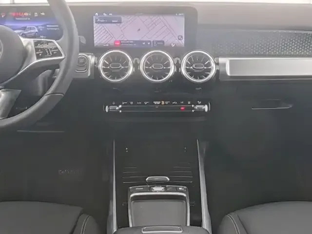 Mercedes-Benz EQB 300