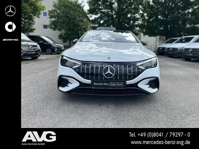Mercedes-Benz EQE 43