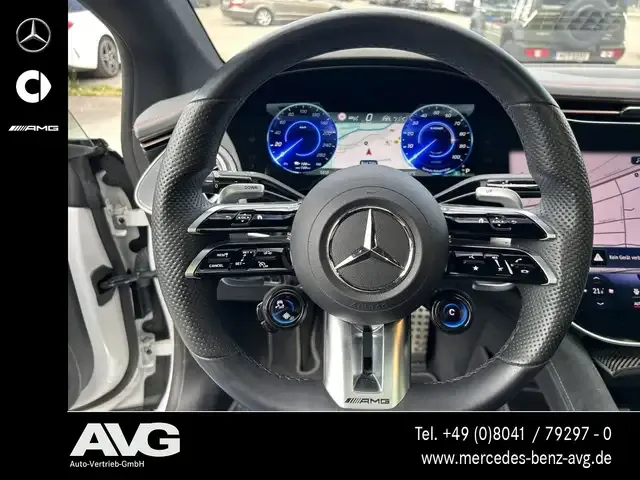 Mercedes-Benz EQE 43