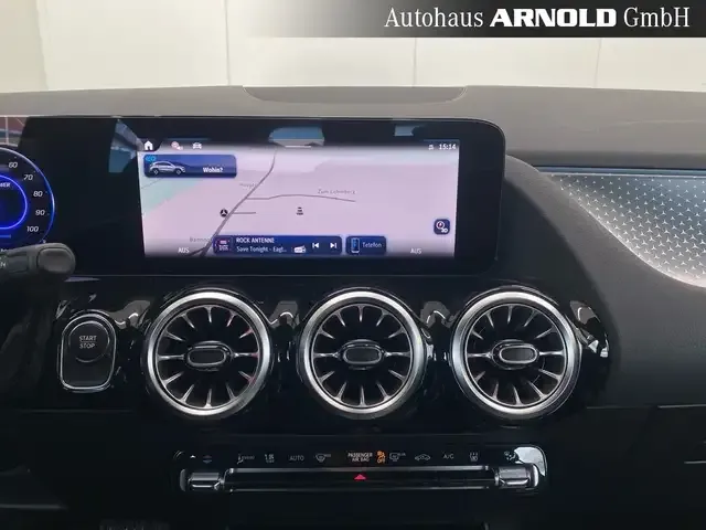 Mercedes-Benz EQA 300