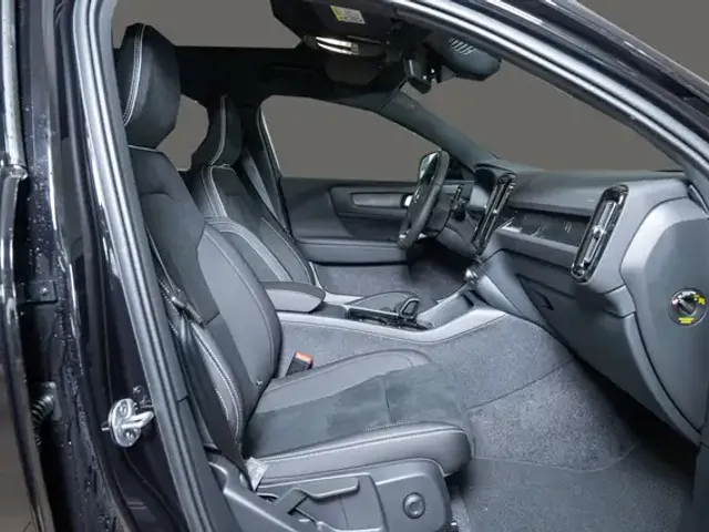 Volvo C40