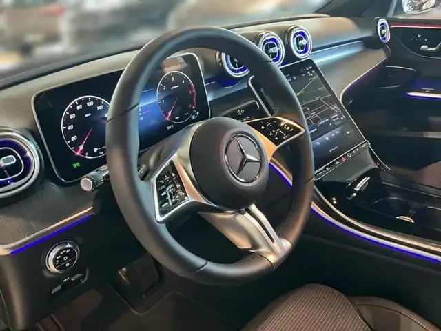 Mercedes-Benz C 220