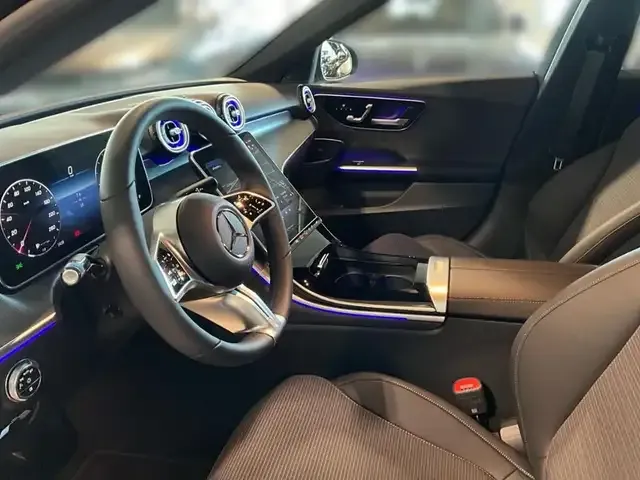 Mercedes-Benz C 220