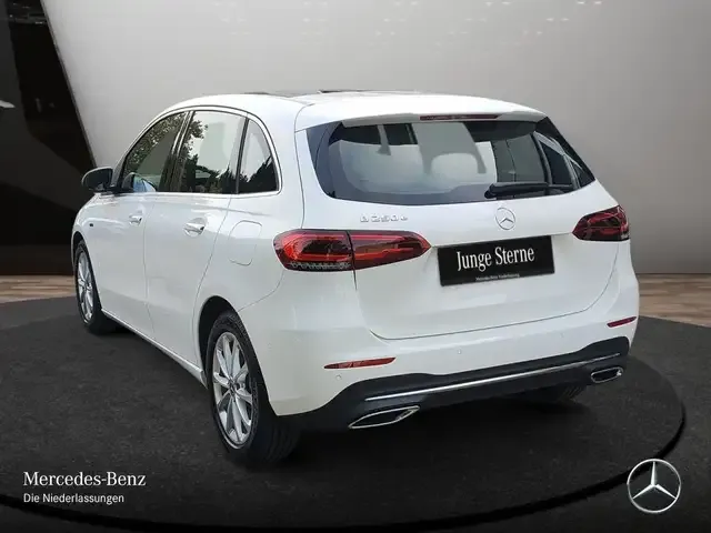 Mercedes-Benz B 250