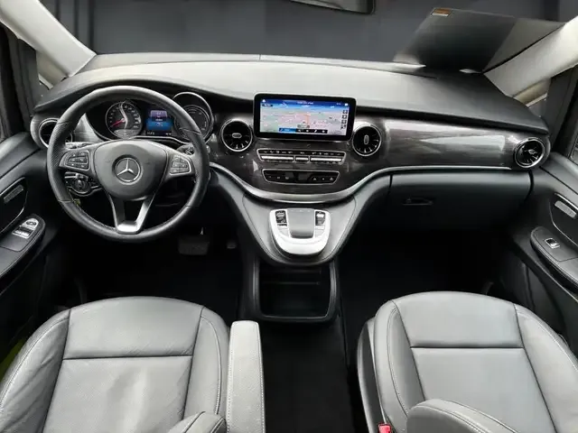 Mercedes-Benz EQV 300